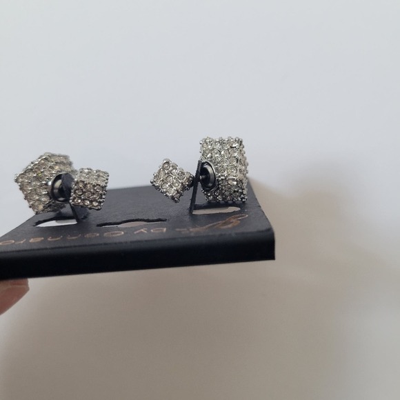G By Gennaro Geometric Rhinestone Cube Barbell Earrings NWT - Picture 3 of 6